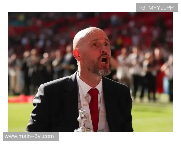 旧将期待滕哈赫重返阿贾克斯担任主帅认为他是最佳人选